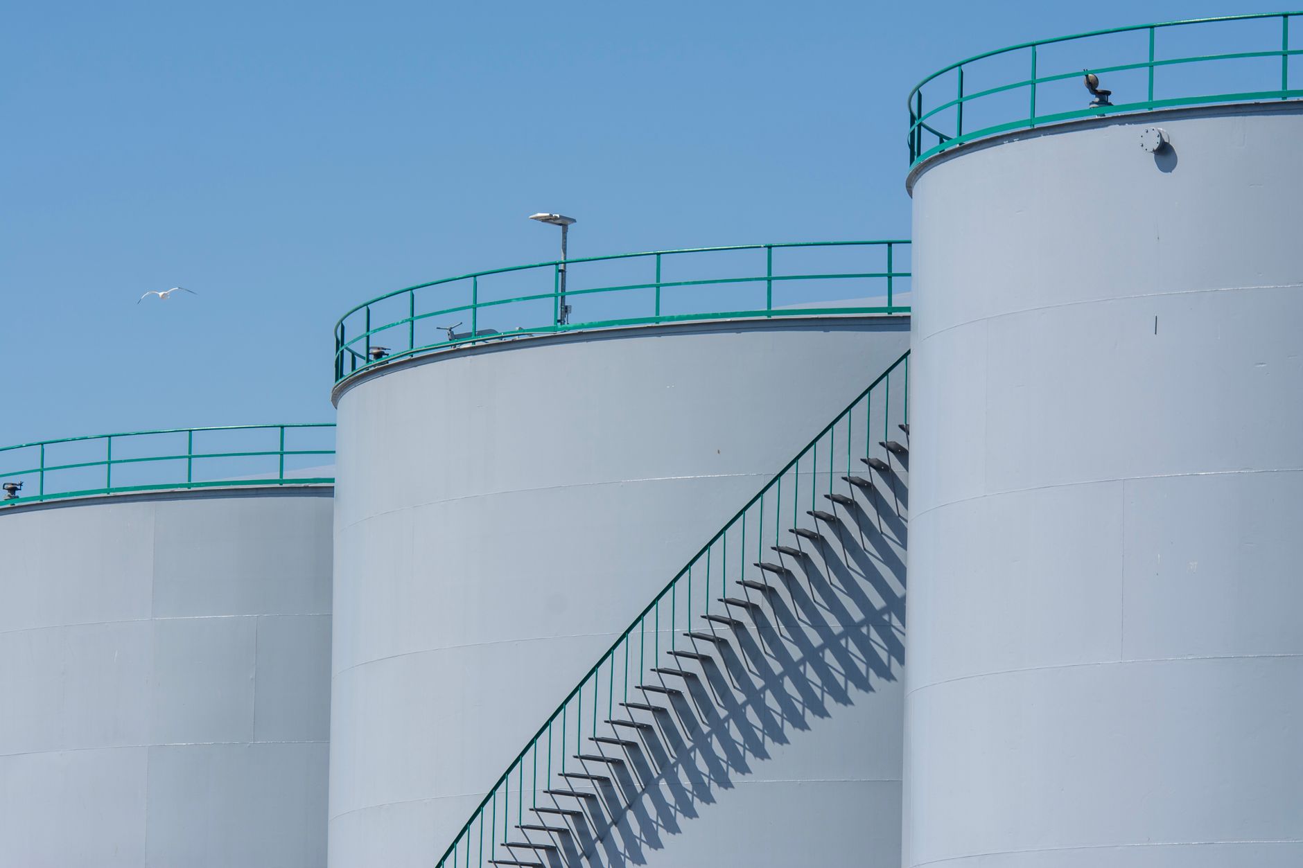 HELLENiQ Renewables Romania investește în sisteme de stocare cu capacitate de 500 MW până în 2029