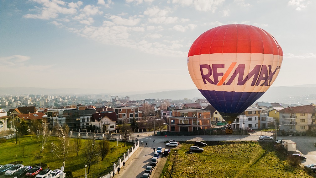 RE/MAX România își extinde rețeaua cu șapte noi birouri francizate în șase orașe