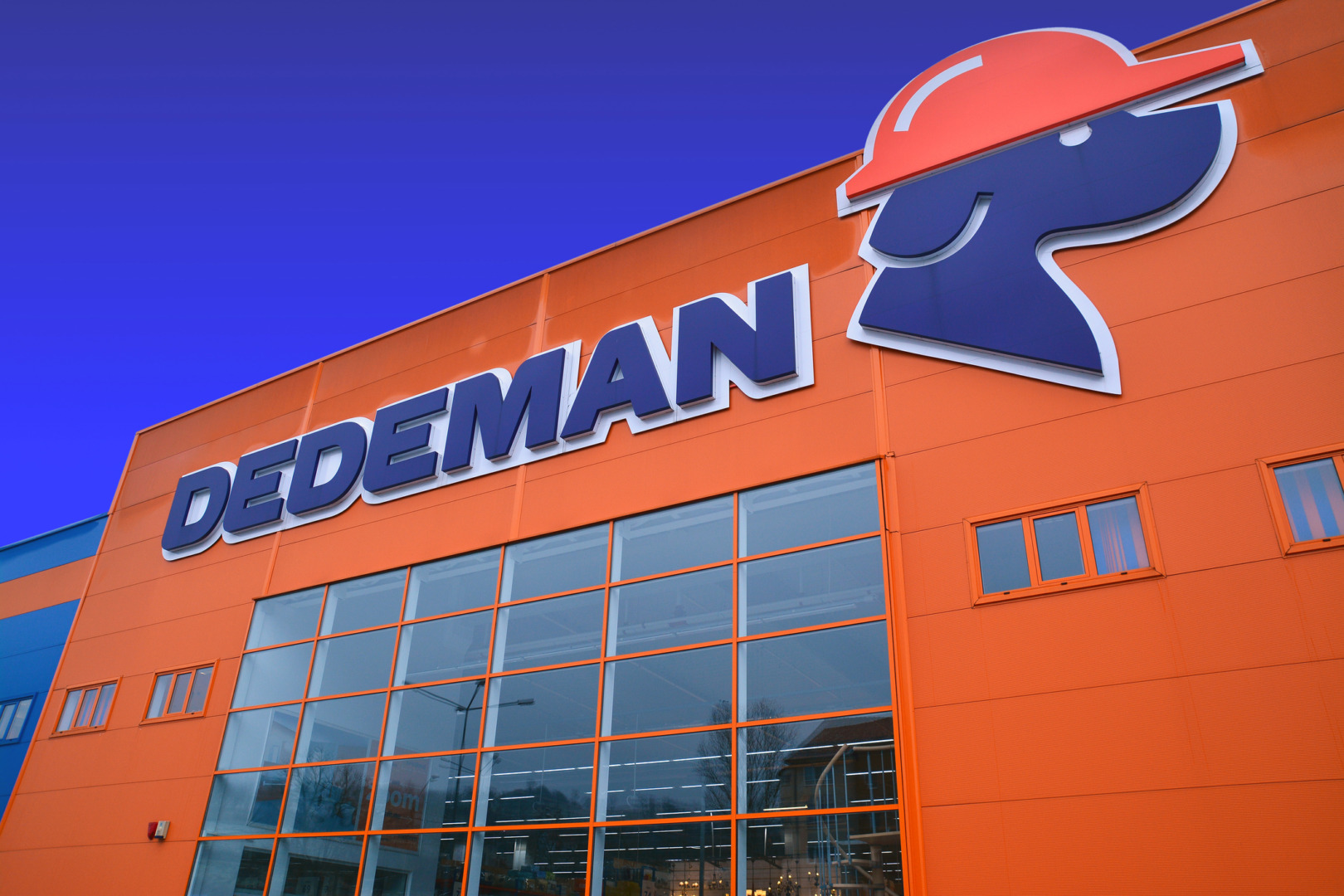 Dedeman înlocuiește brandul Praktiker în Grecia: începe procesul de rebranding și renovare a magazinelor
