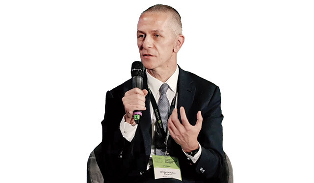 Iulian Stanciu și Adrian Crețoiu vor să preia controlul asupra NIS Petrol și a celor 19 benzinării Gazprom