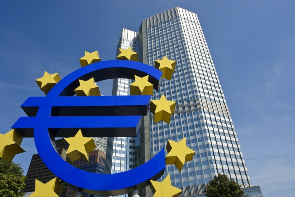 BCE ar putea majora dobânzile cu încă 25 de puncte de bază pentru combaterea inflației