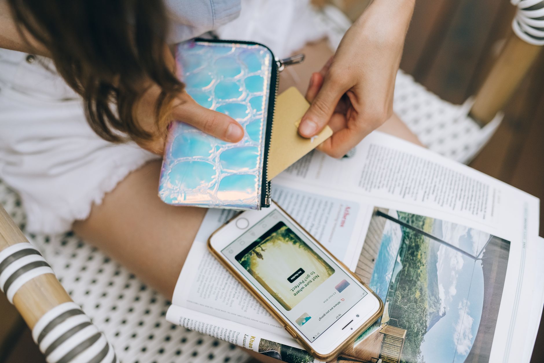 Propuneri pentru euro digital: acces la hardware-ul telefoanelor pentru a asigura concurența între portofele