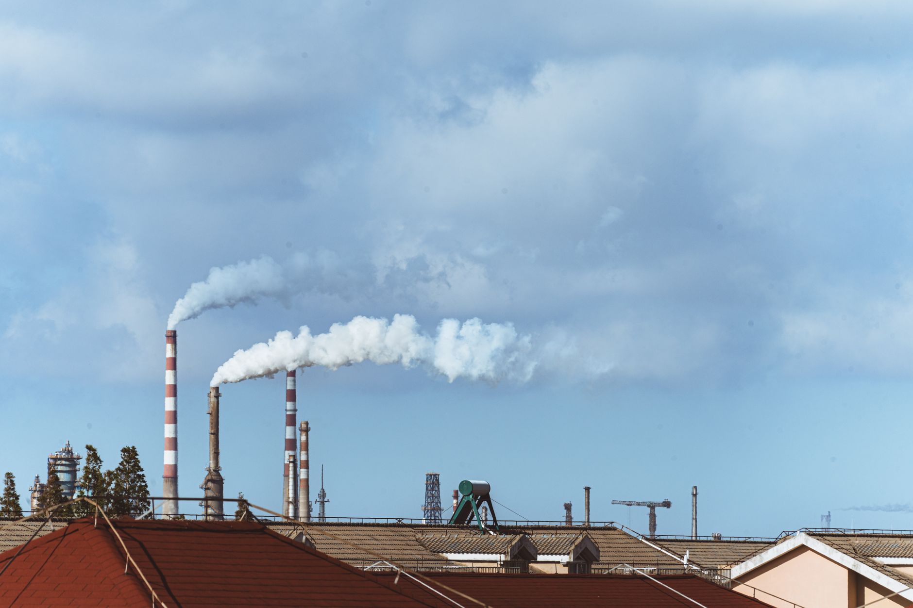 Nicușor Dan solicită amânarea sistemului european de taxare ETS2 pentru a proteja prețurile la energie și combustibili