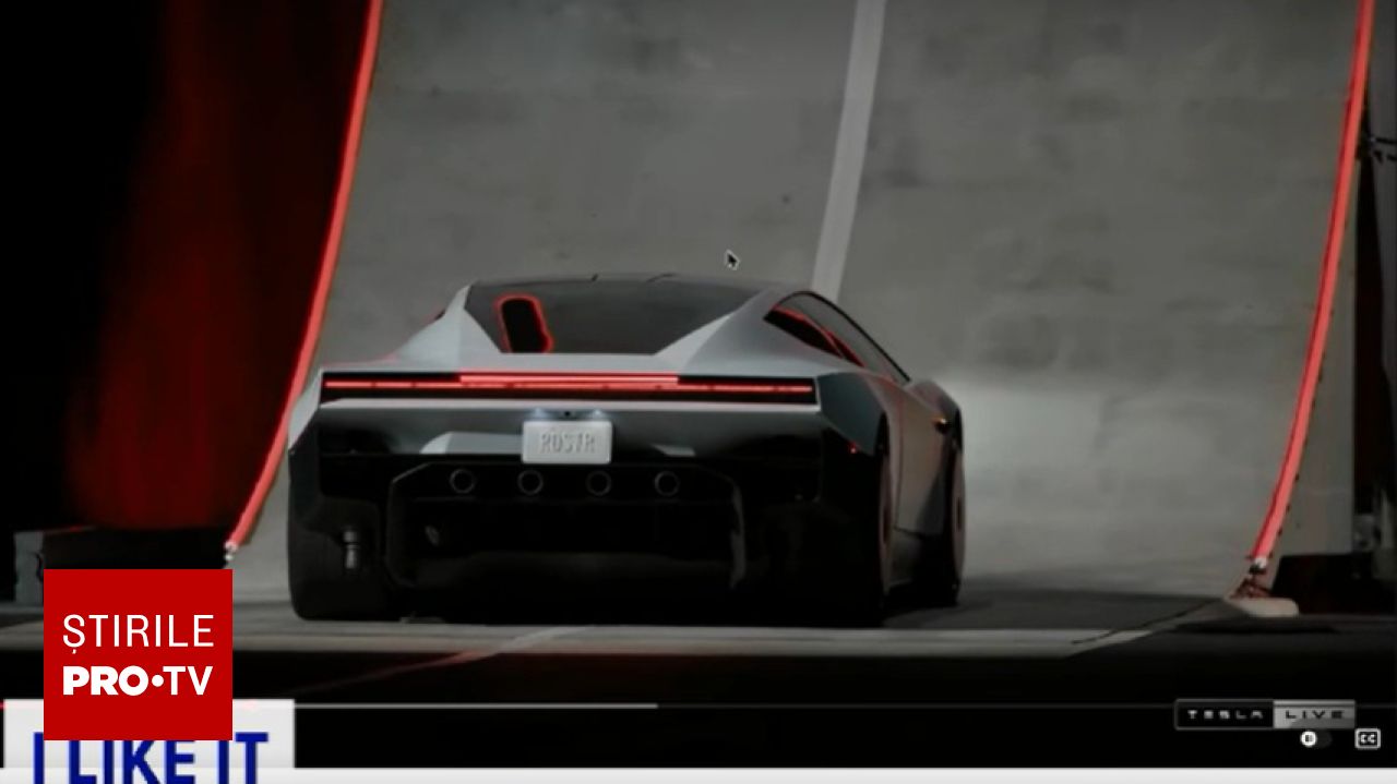 Elon Musk anunță lansarea modelului Tesla Roadster cu capacitate de zbor pentru anul 2028