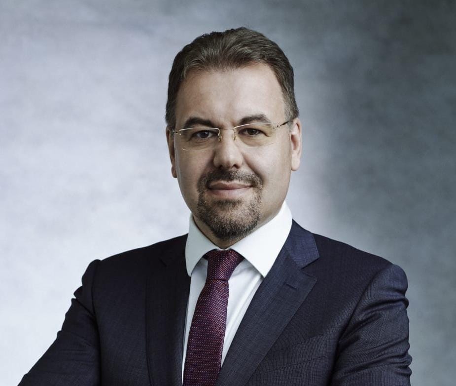 Leonardo Badea: Progresul tehnologic poate depăși capacitatea societății de a reglementa riscurile