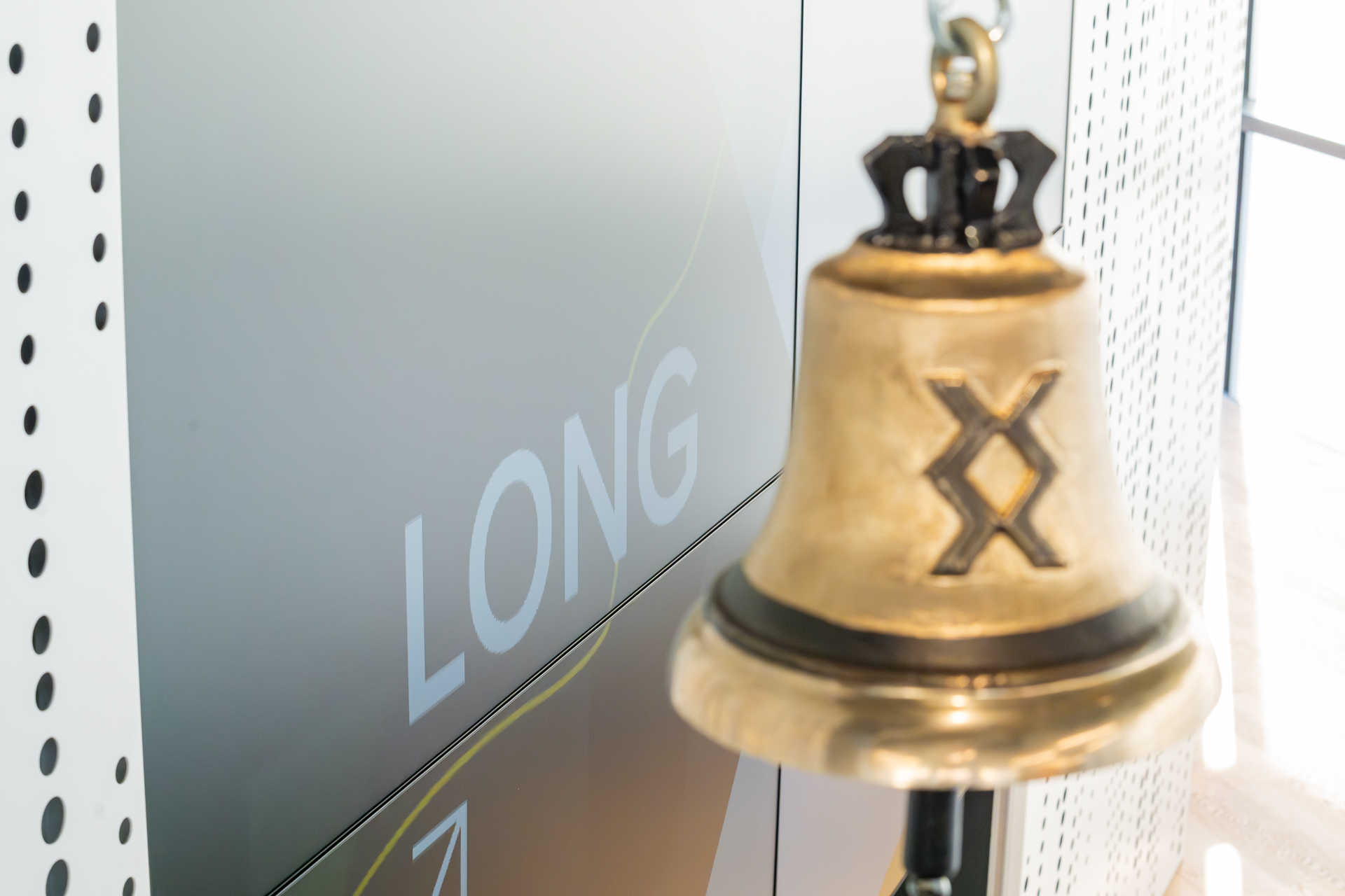 Infinity Capital solicită schimbarea administratorului Longshield Investment Group