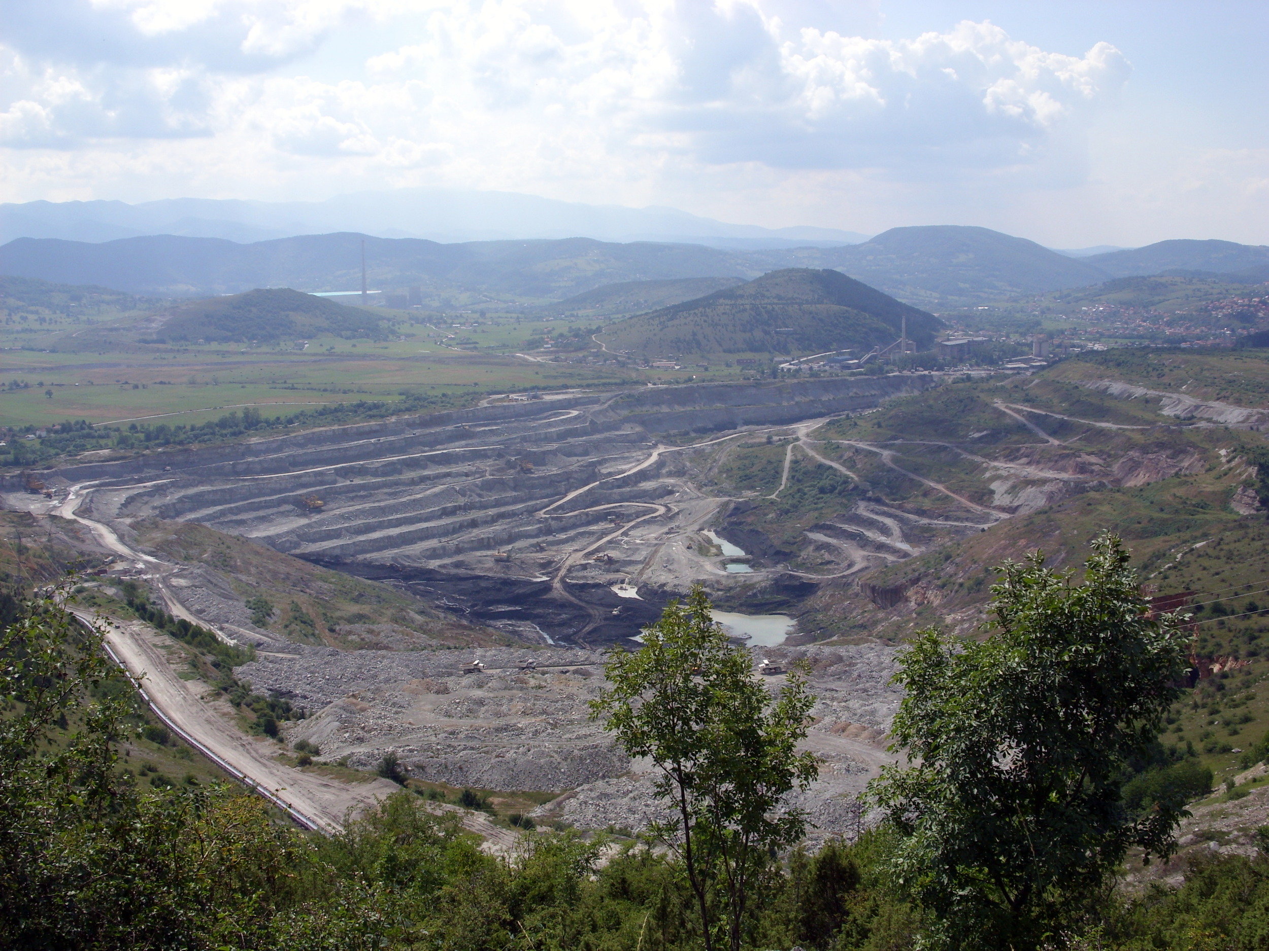 EPCG pregătește un memorandum cu BERD pentru proiecte solare și stocare în Muntenegru