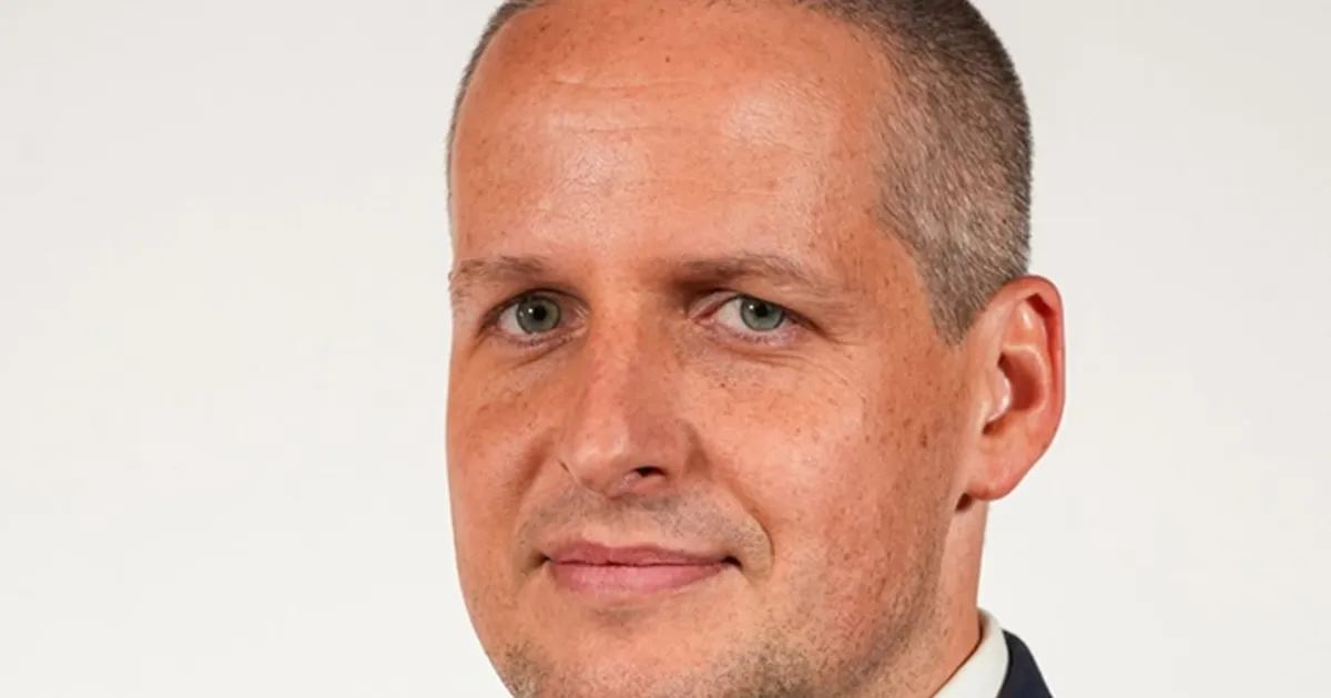 Avertisment economic: Noi taxe ar putea duce România în contracție, conform economistului Christian Năsulea