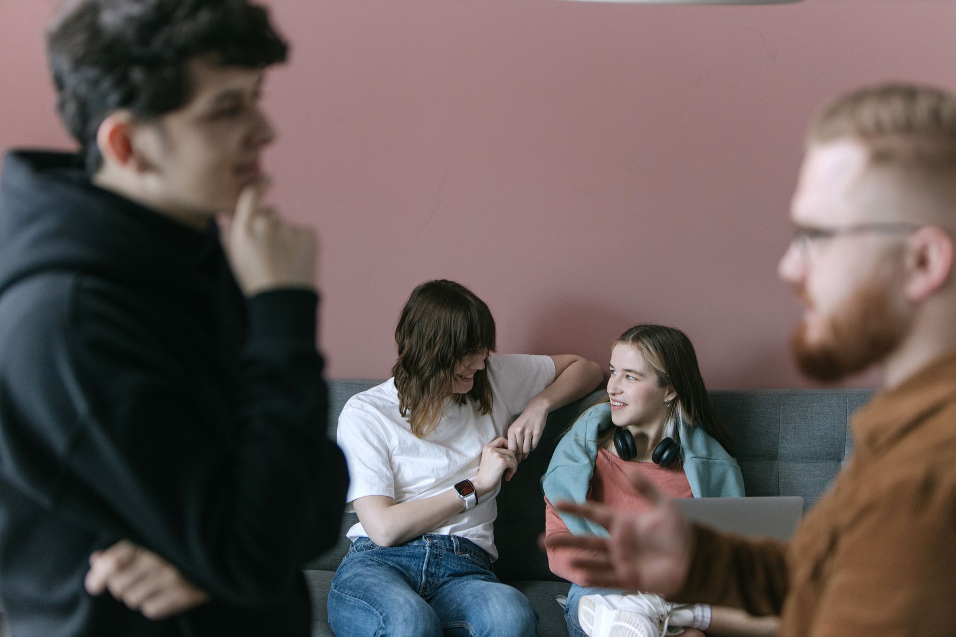 Asirom lansează a doua ediție a programului GenZ Board pentru liceeni