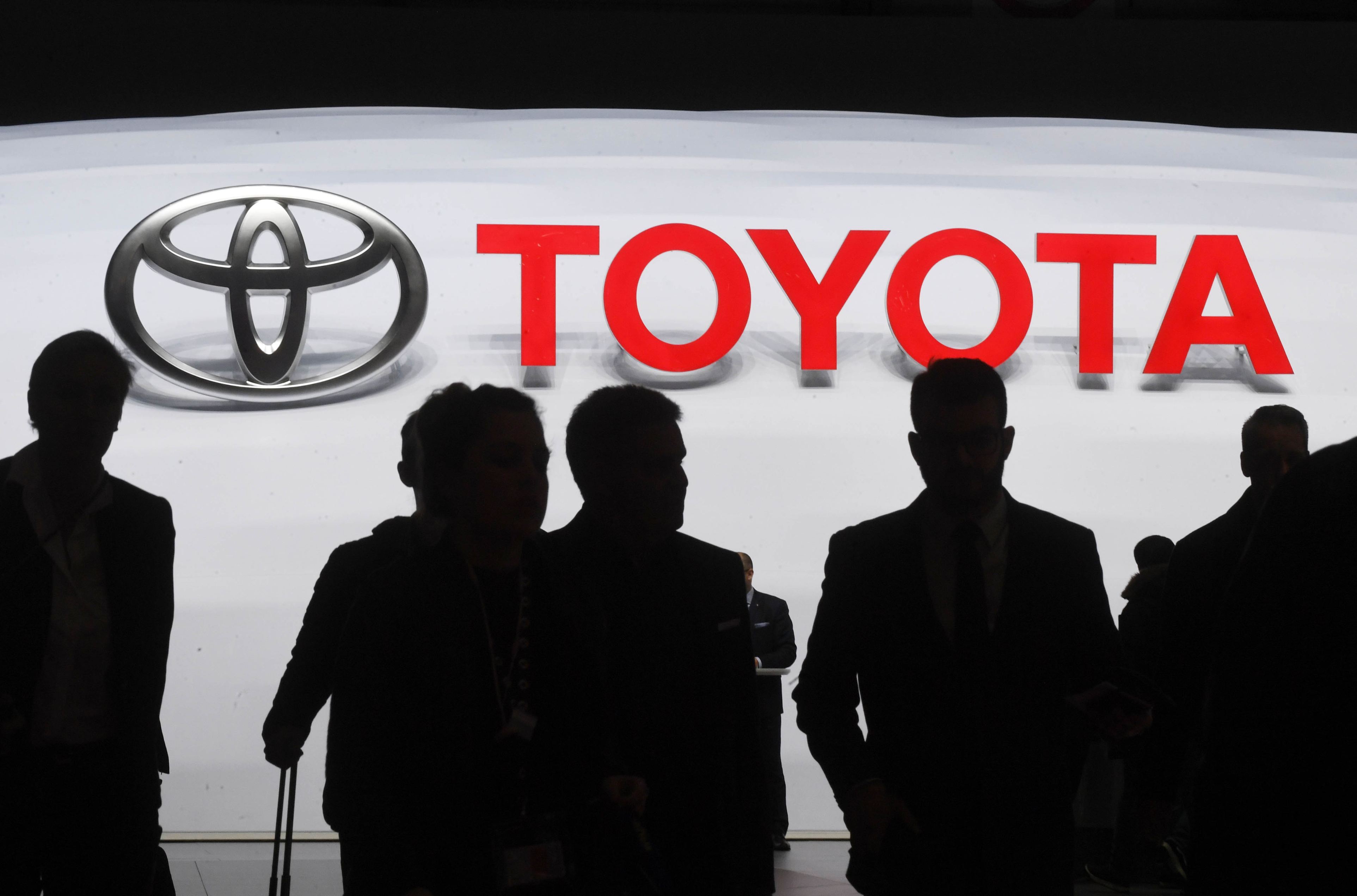 Toyota investește 6,4 miliarde de dolari în robotică pentru a concura cu Tesla și producătorii din China