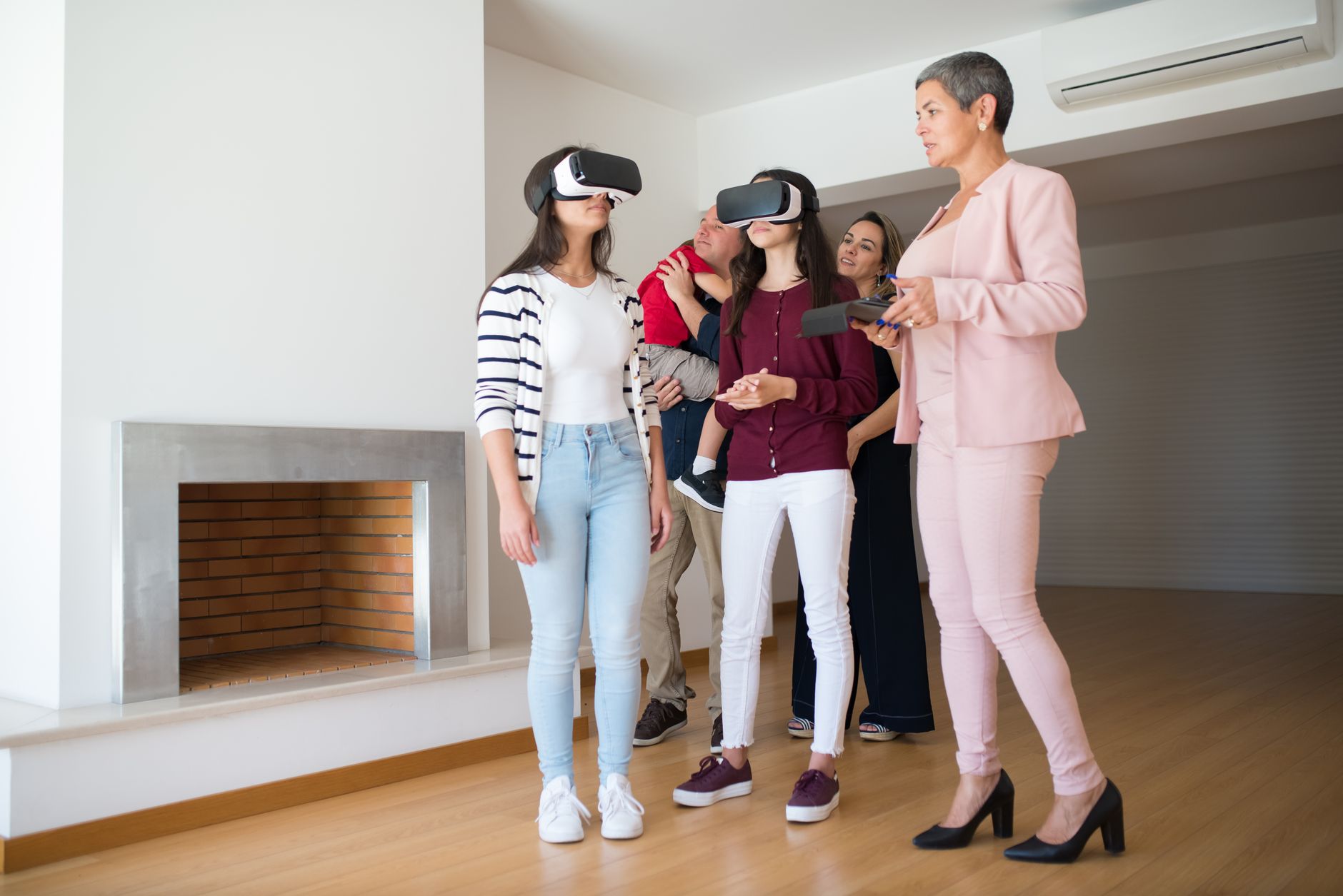 Compania de proptech VAUNT depășește pragul de 300 de milioane de euro și introduce asistent AI
