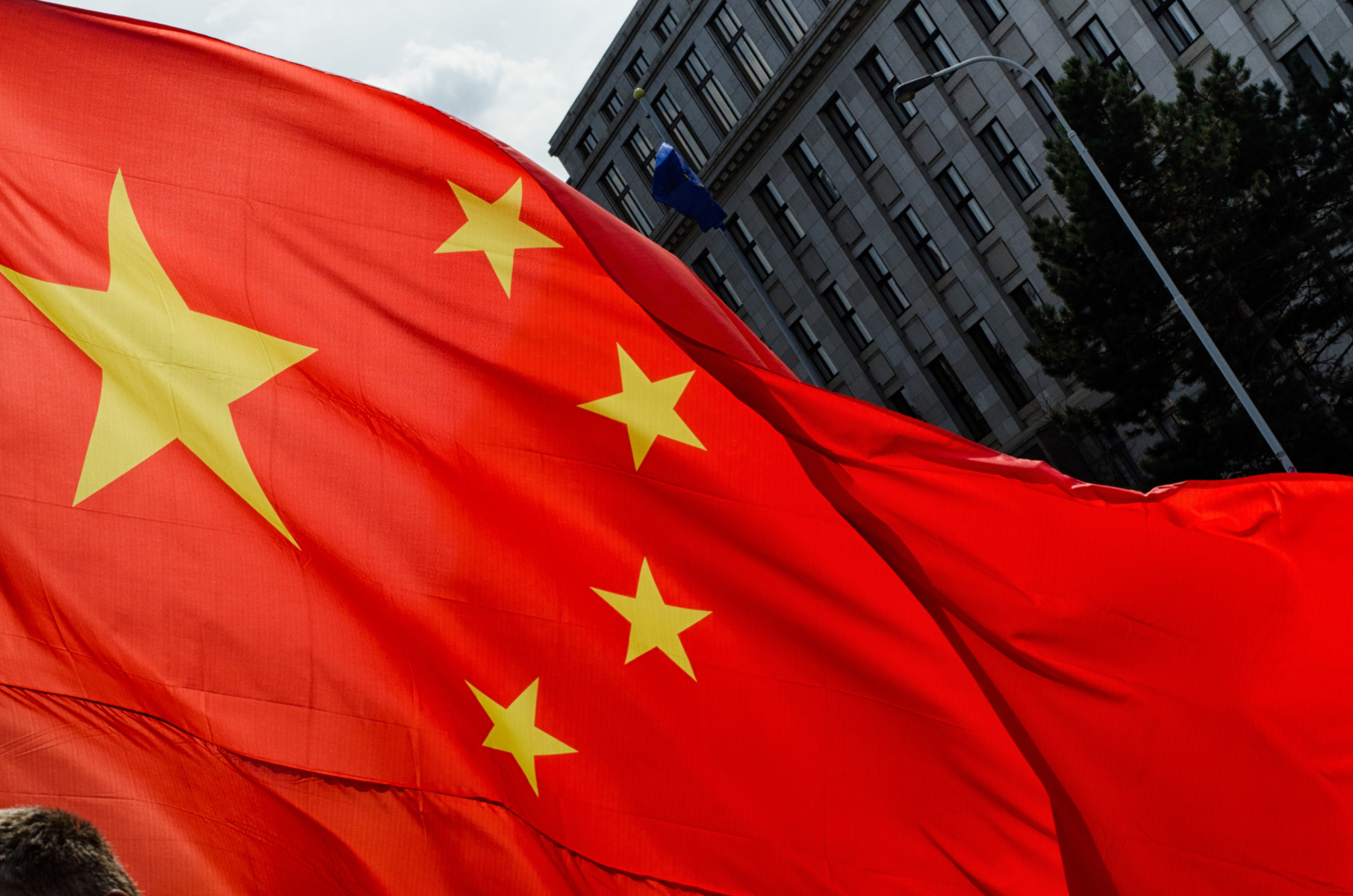 Prăbușirea sectorului AI din China: Companiile tehnologice au pierdut 480 de miliarde de dolari