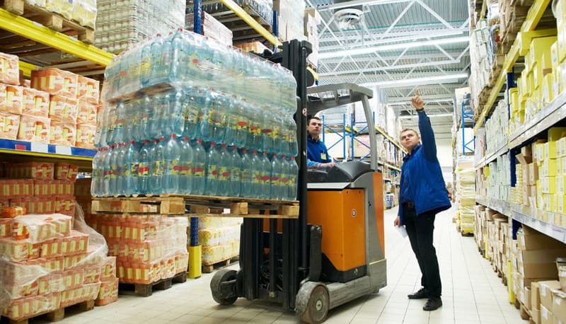 Comerțul cu ridicata trece în teritoriu pozitiv în august, după perioada de slăbiciune economică