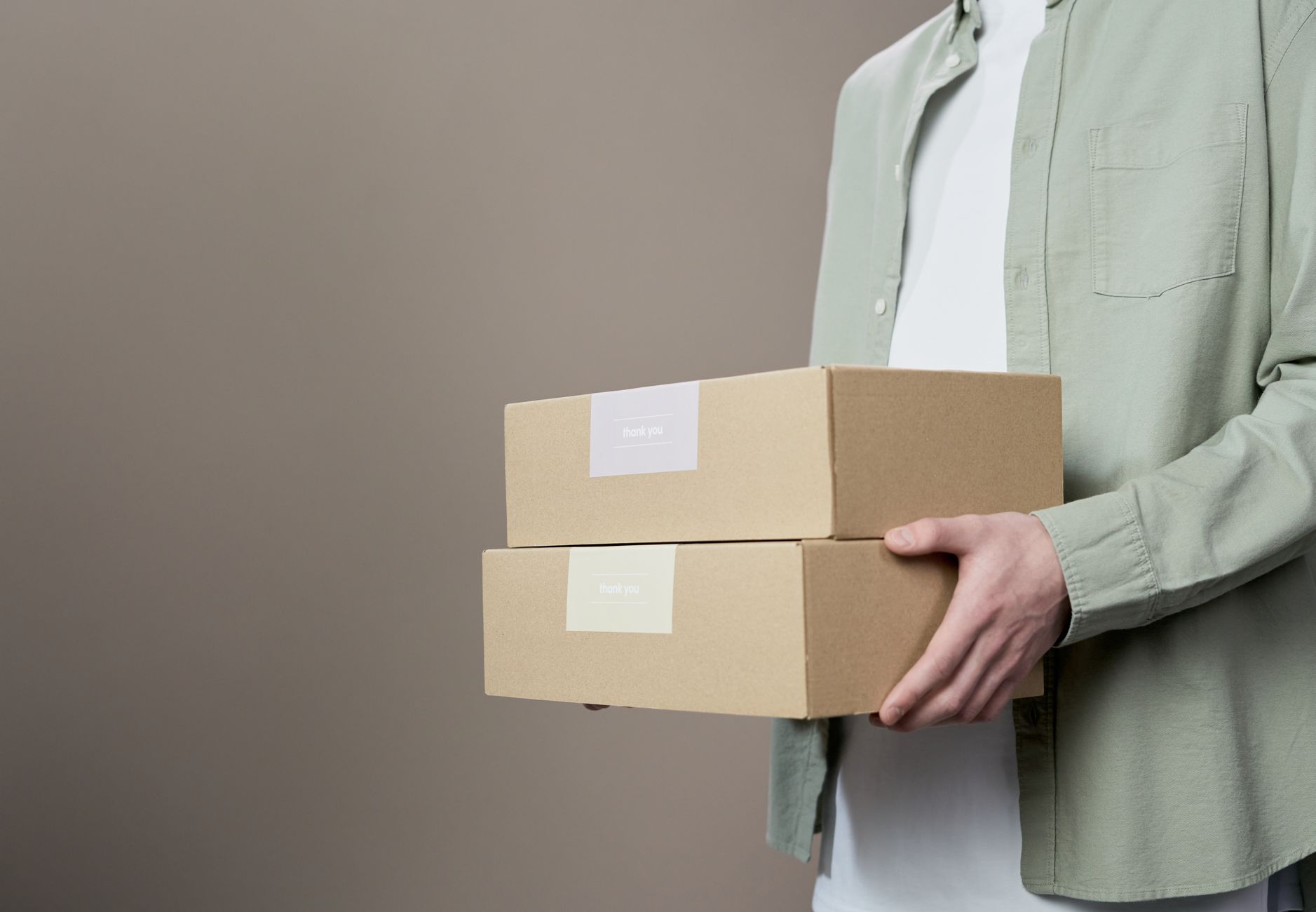 Black Friday 2026: Ponderea comenzilor internaționale în GMV-ul sellerilor români de pe Base a crescut de trei ori