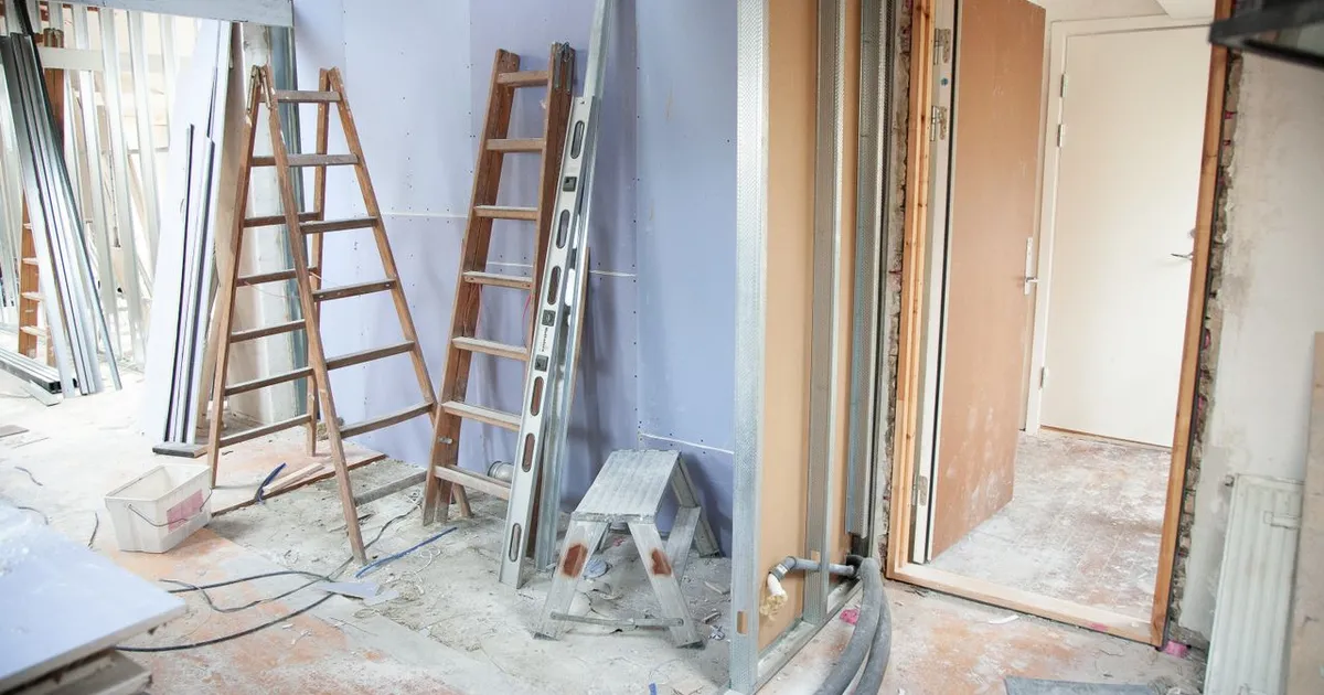 Tehnologia șapei uscate revoluționează renovările: podeaua poate fi gata în doar 24 de ore
