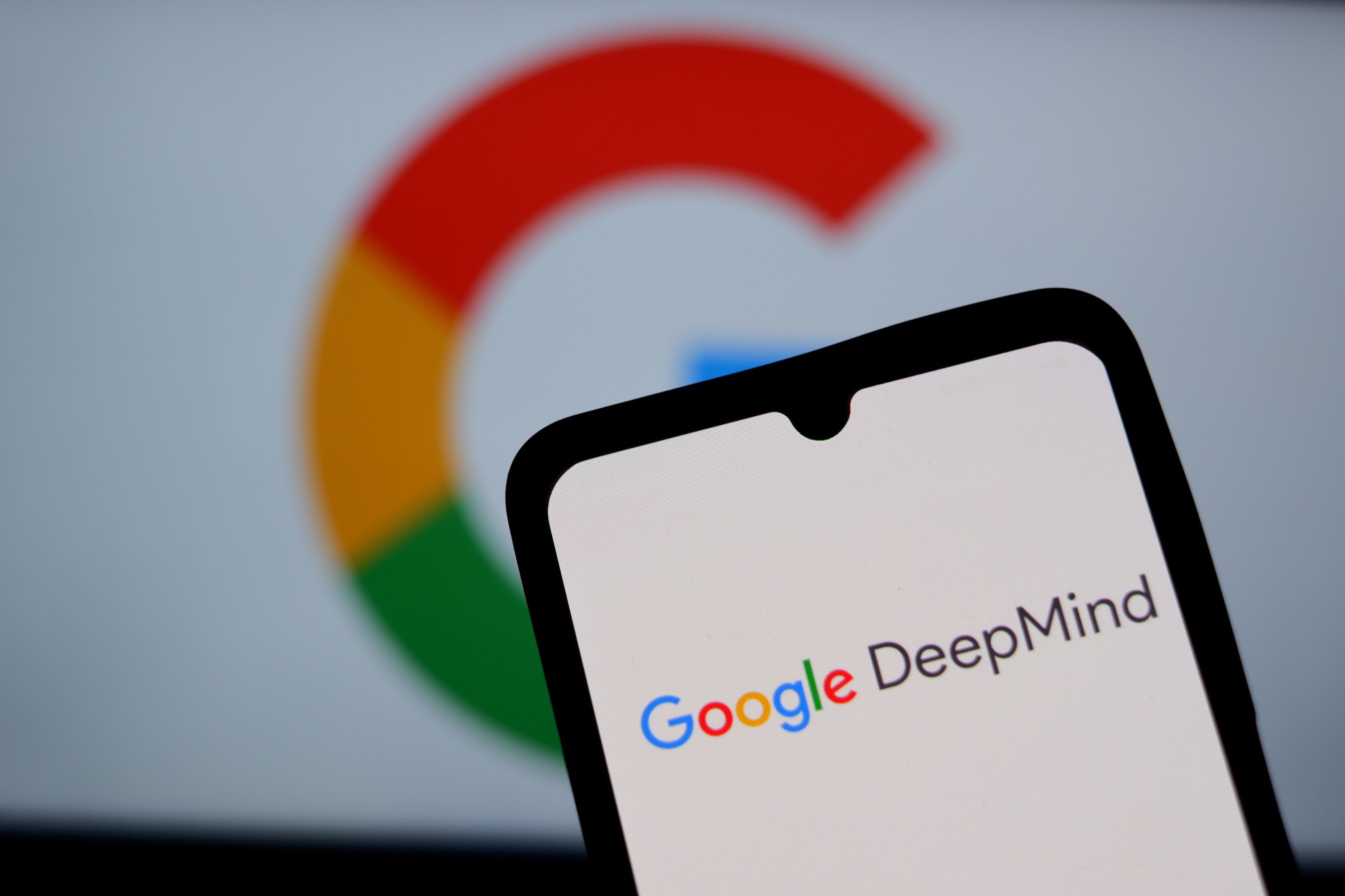 Acțiunile Google au scăzut cu peste 10% după creșterea masivă a cheltuielilor pentru inteligență artificială