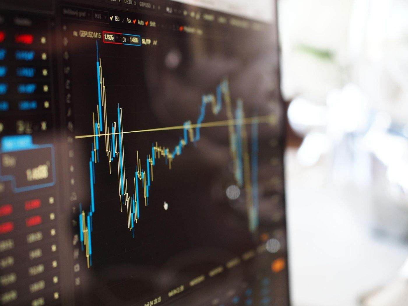 Wall Street pune accent pe fluxul de numerar: Microsoft și Oracle cresc, Alphabet scade