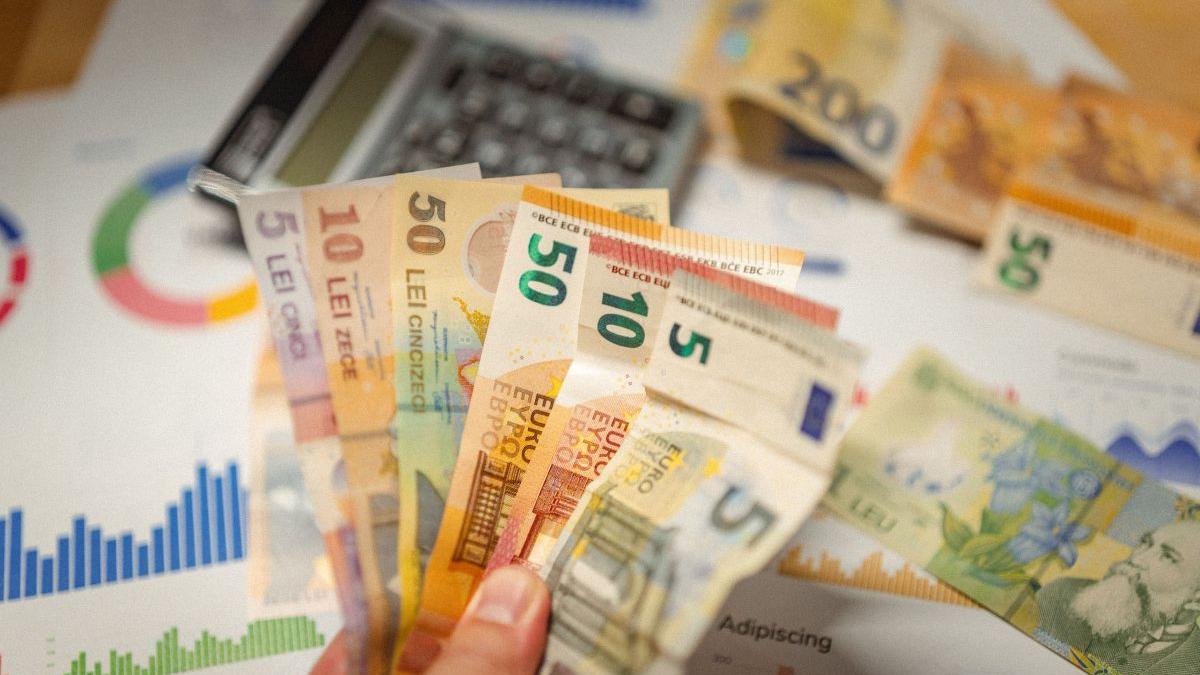 Amânarea rectificării bugetare costă economia României între 10 și 15 milioane de lei zilnic