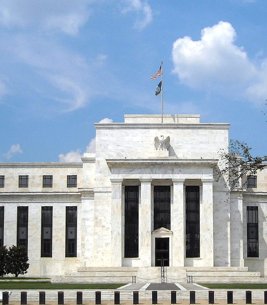 Bank of America avertizează că Fed ar putea majora dobânda peste 5%, repetând ciclul din 2022