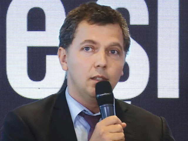 Avertisment economic: Economiștii subliniază necesitatea menținerii măsurilor de corecție a deficitului