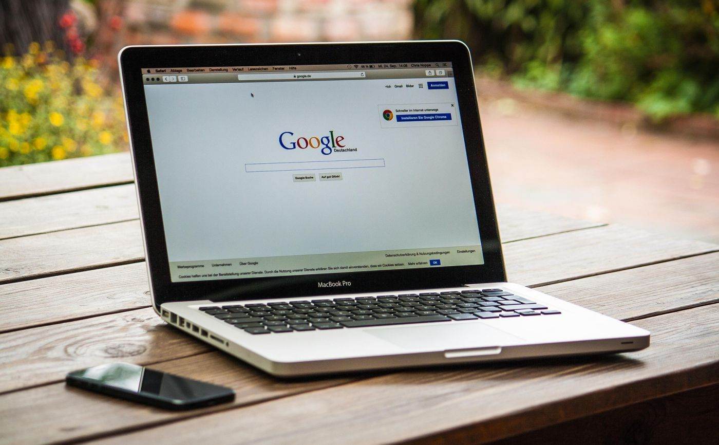 Google este amendată cu 403 milioane de euro de autoritatea de reglementare din Irlanda pentru încălcarea GDPR