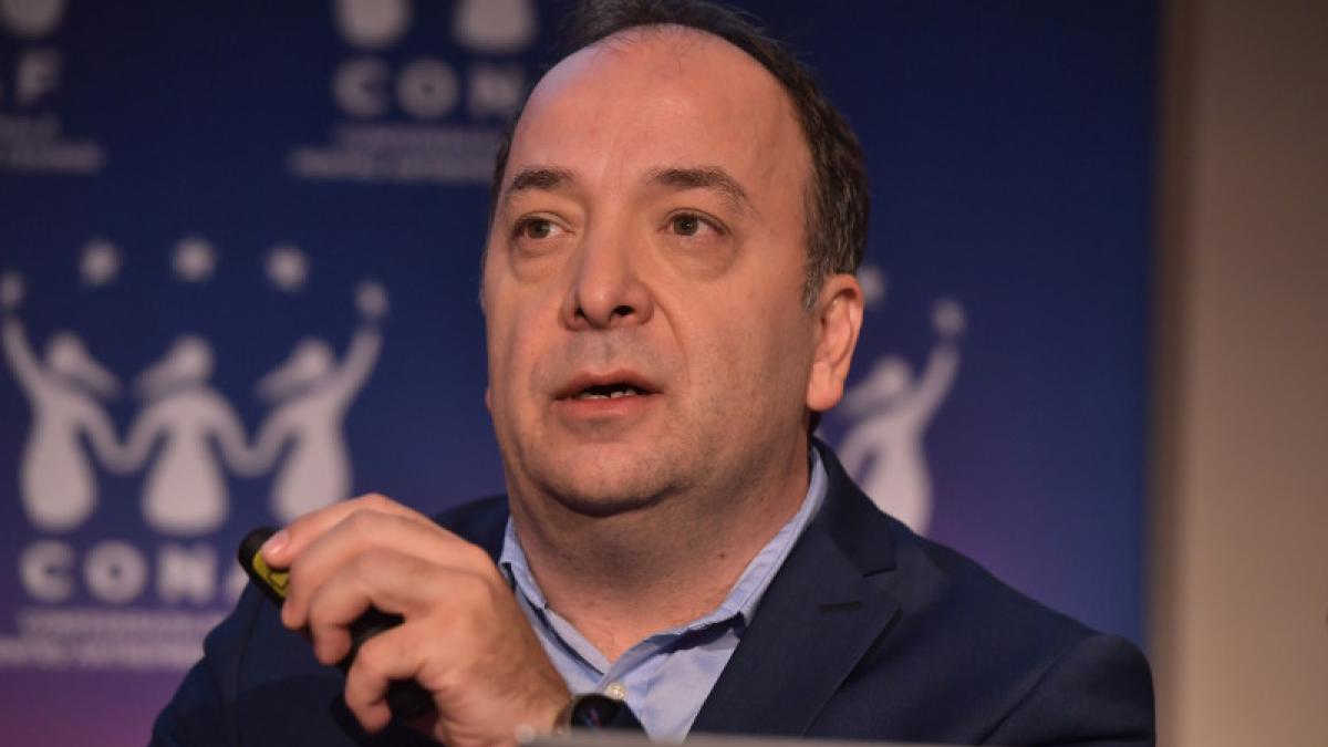 Riscul de retrogradare a României în categoria Junk depășește 50%, avertizează economistul Adrian Negrescu