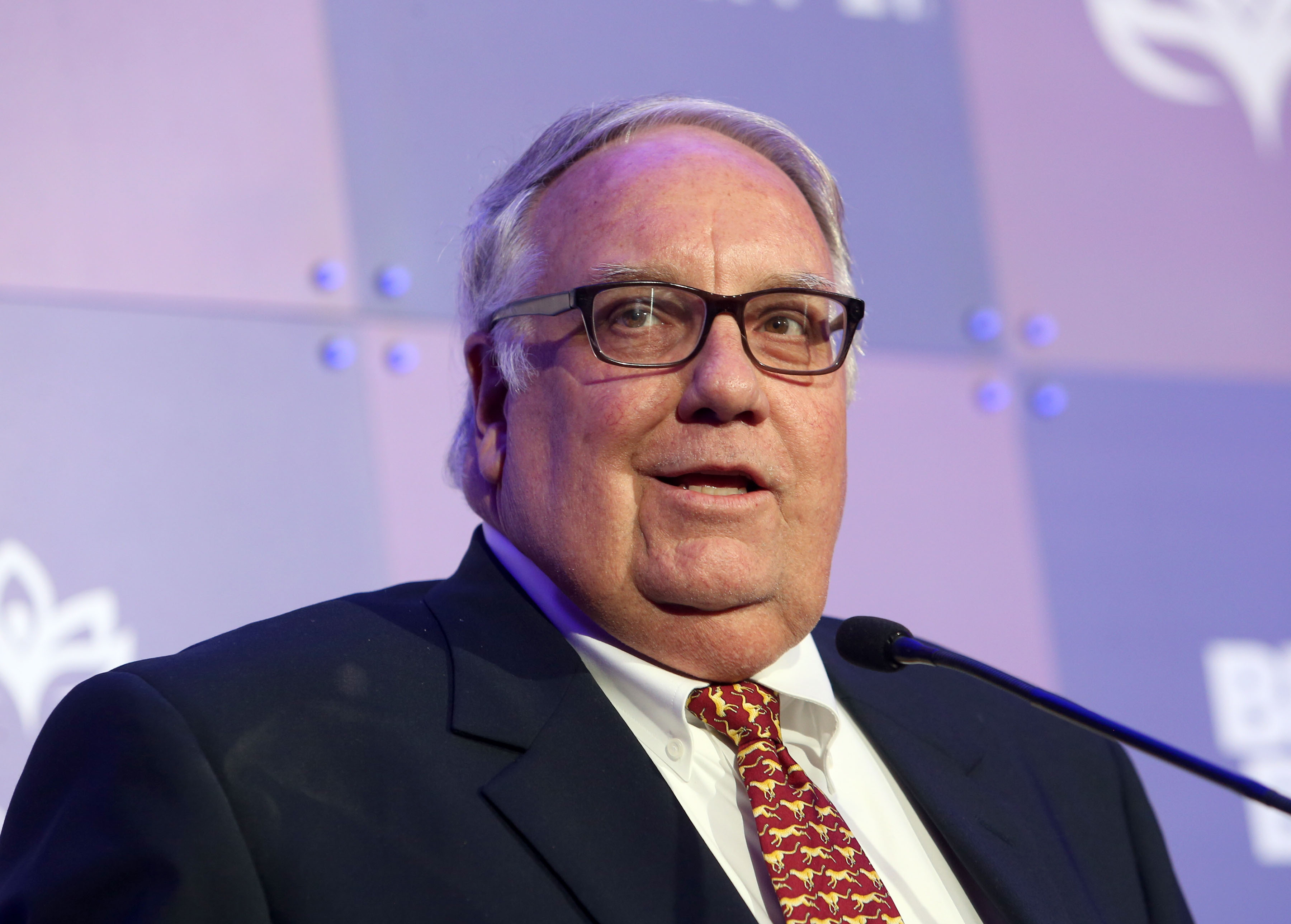 Howard Buffett preia conducerea Berkshire Hathaway, compania de 1.100 de miliarde de dolari a tatălui său