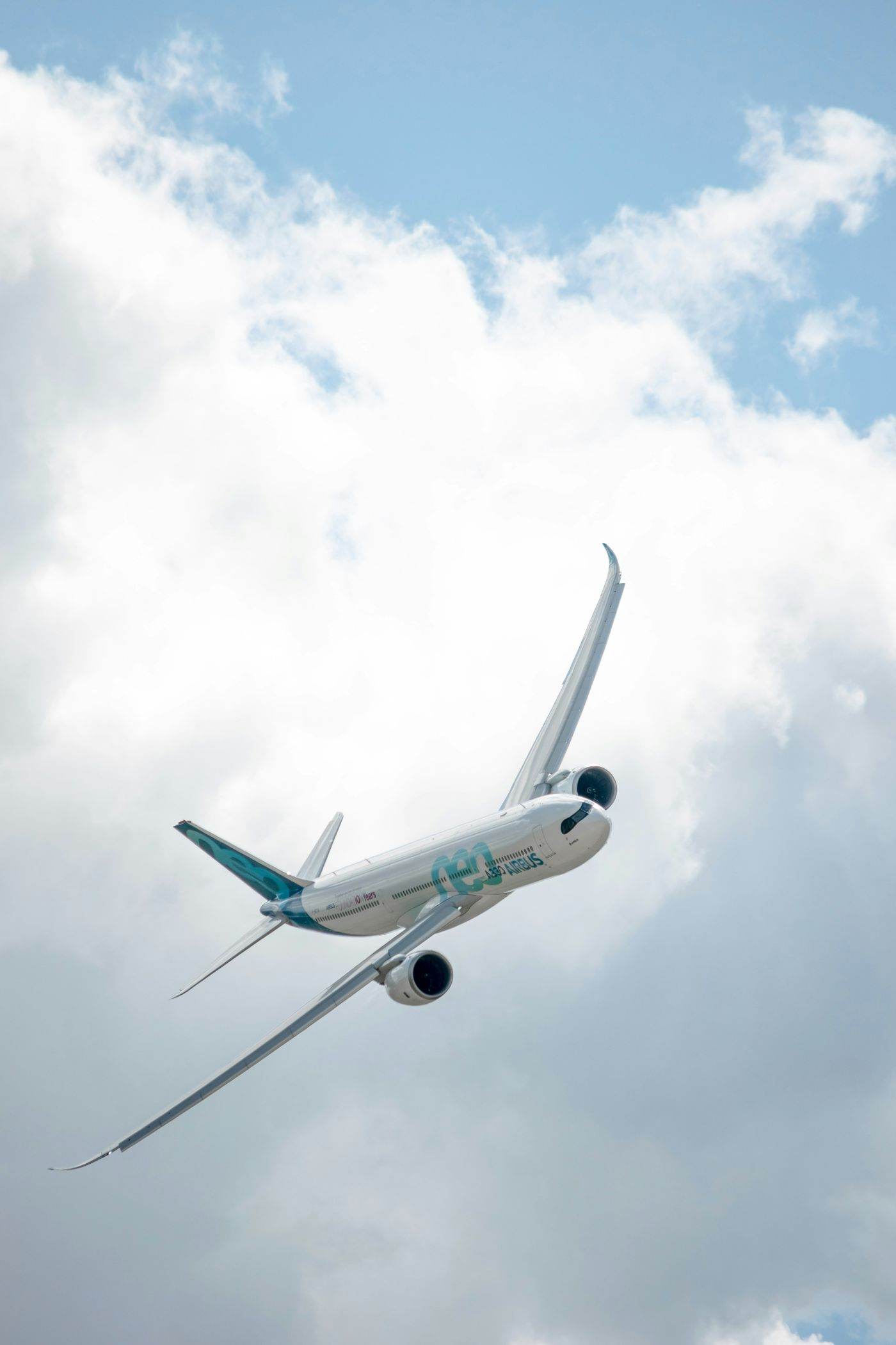 Airbus amână livrarea a 20 de avioane A321neo din cauza unor probleme de calitate
