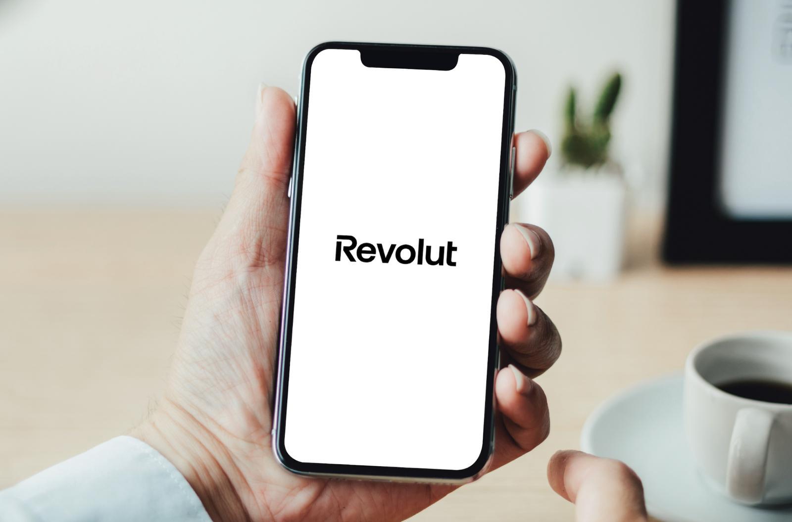 Revolut depășește pragul de 5 milioane de clienți în România și își extinde prezența în București