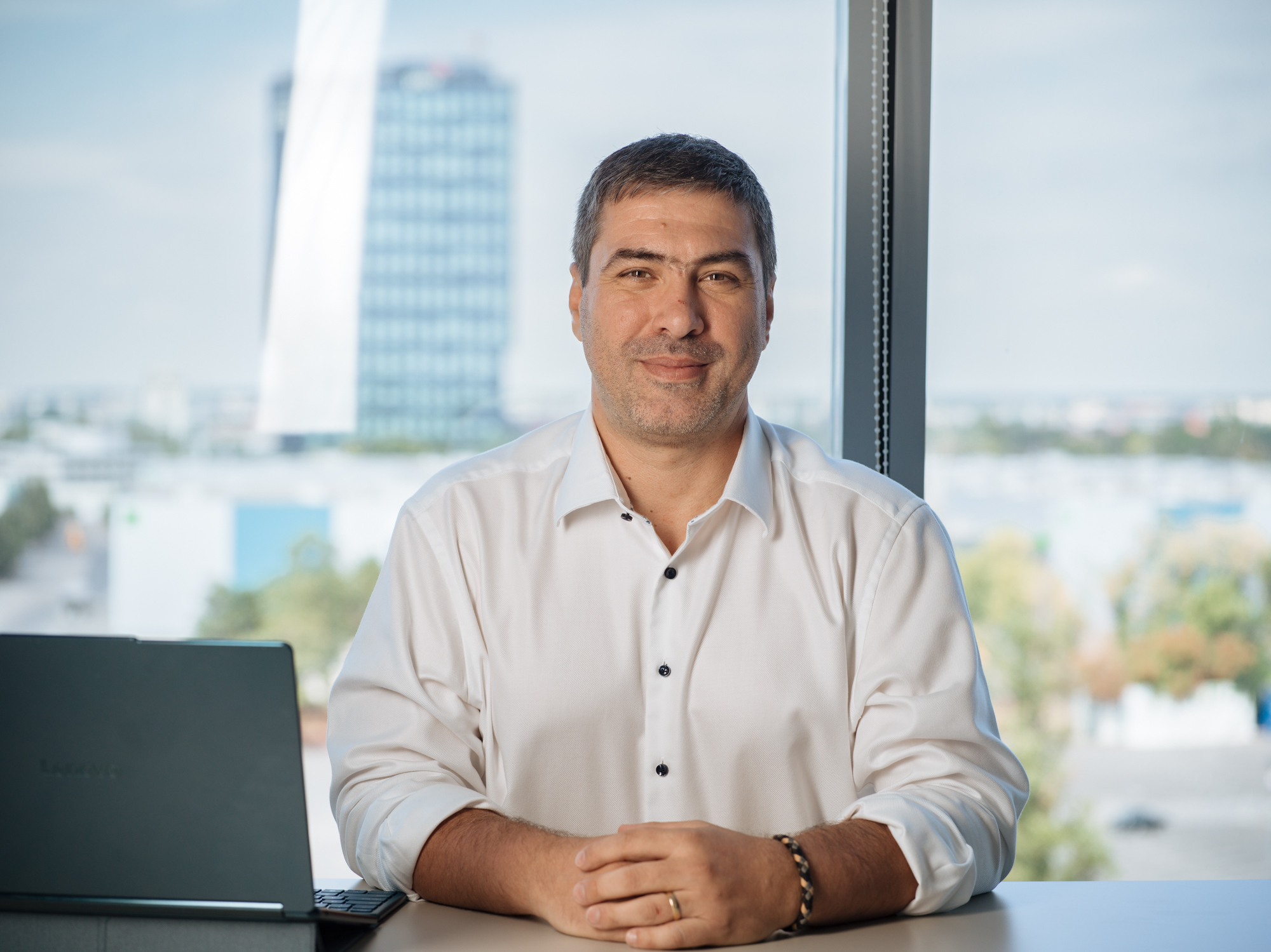 UniCredit Consumer Financing și evomag introduc un nou sistem de finanțare digitală pentru produse IT și electronice