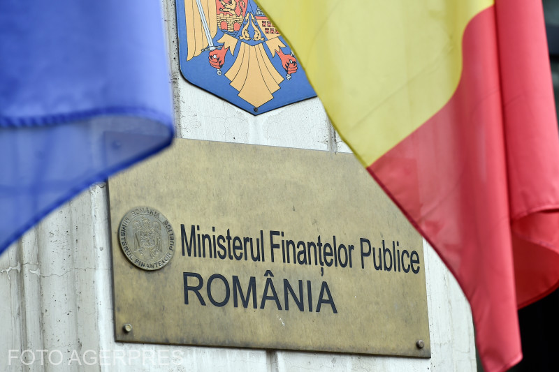 Ministerul Finanțelor menține reducerea accizei la motorină cu 25% pentru prima jumătate a lunii octombrie