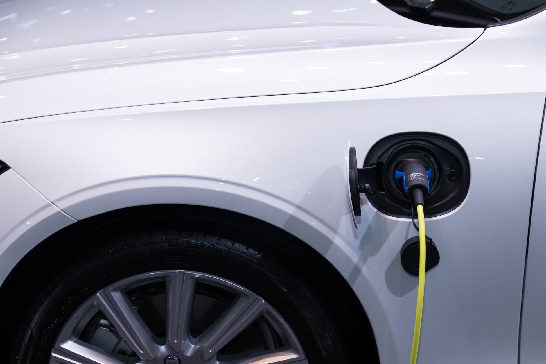 Piața auto din România înregistrează scăderi în septembrie, în timp ce BYD depășește Volkswagen
