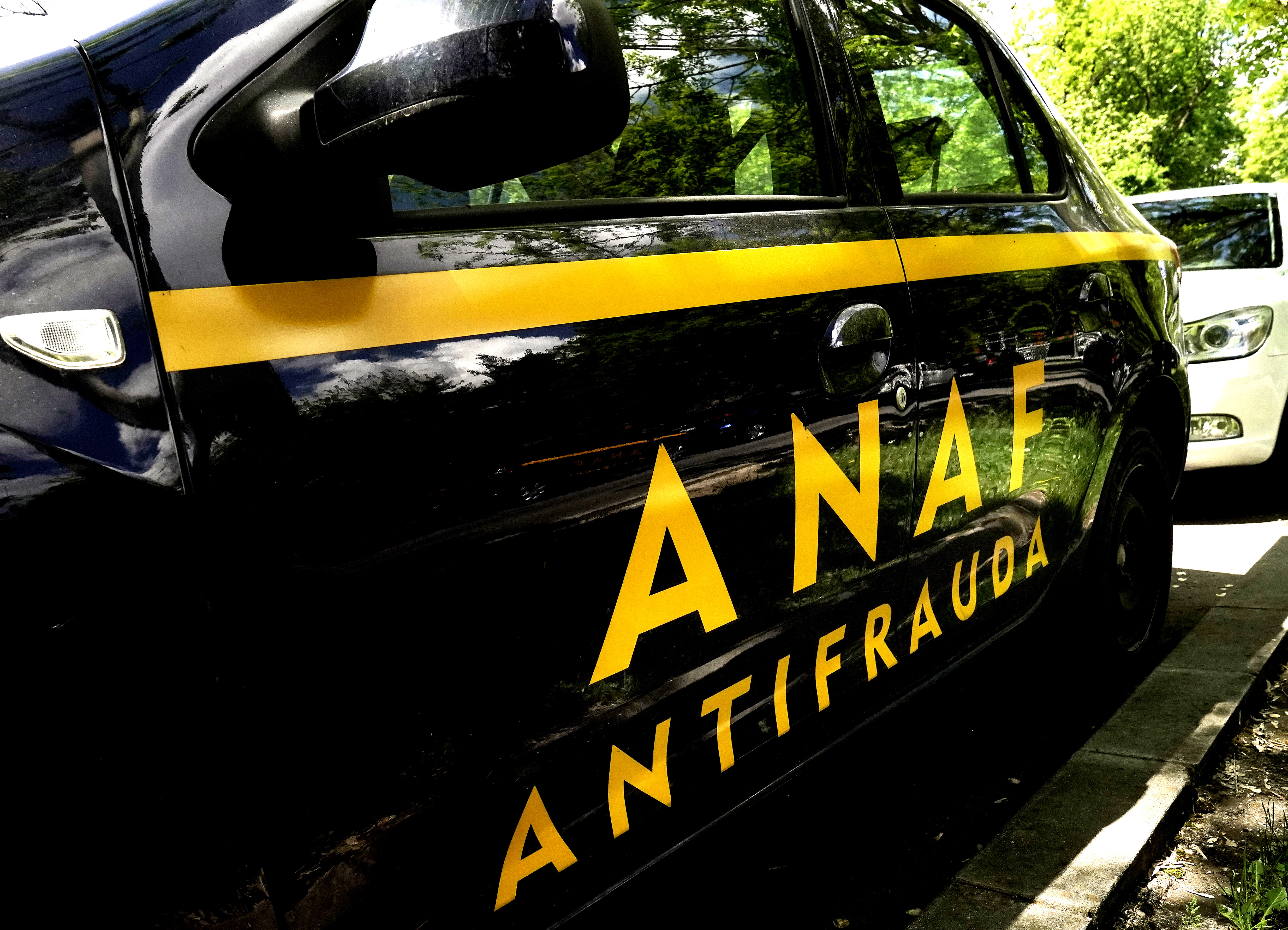 ANAF verifică achizițiile de lux și amenajările de agrement efectuate prin companii