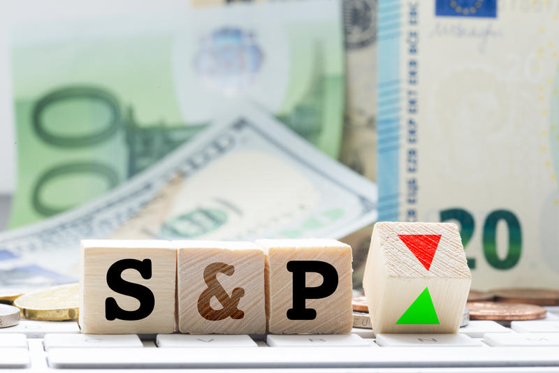 S&P Global Ratings va publica vineri ratingul suveran al României; autoritățile mizează pe execuția bugetară