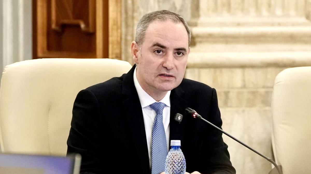 România păstrează ratingul BBB- de la S&P, dar perspectiva rămâne negativă