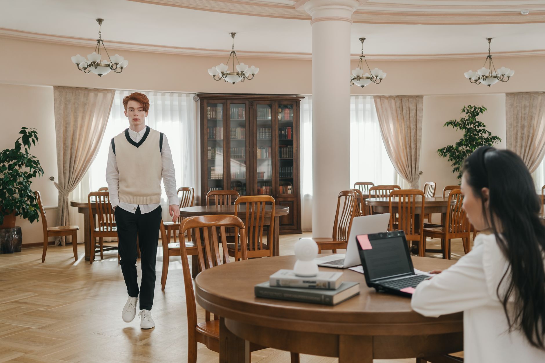 Impactul inteligenței artificiale asupra alegerii domeniilor de studiu și a carierei