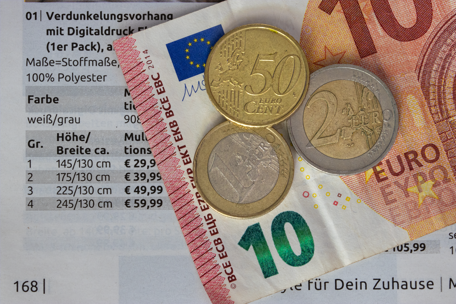 Cursul euro a atins un nou record istoric în ședința de tranzacționare a BNR