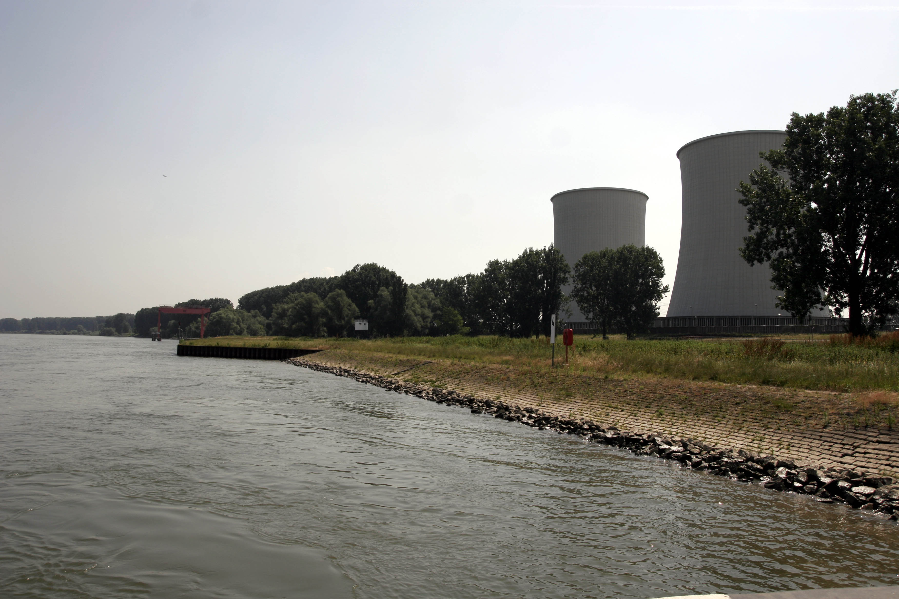 Instabilitate pe piața de energie: Nuclearelectrica invocă forța majoră, furnizorii înregistrează pierderi