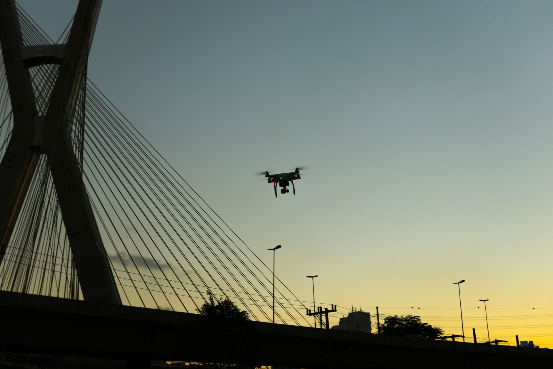 DroneFlight România lansează servicii de zbor BVLOS cu o investiție de un milion de euro