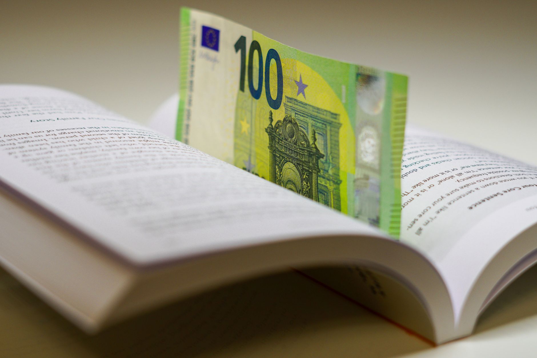 Uniunea Europeană actualizează lista neagră a paradisurilor fiscale: Panama și Vietnamul sunt eliminate