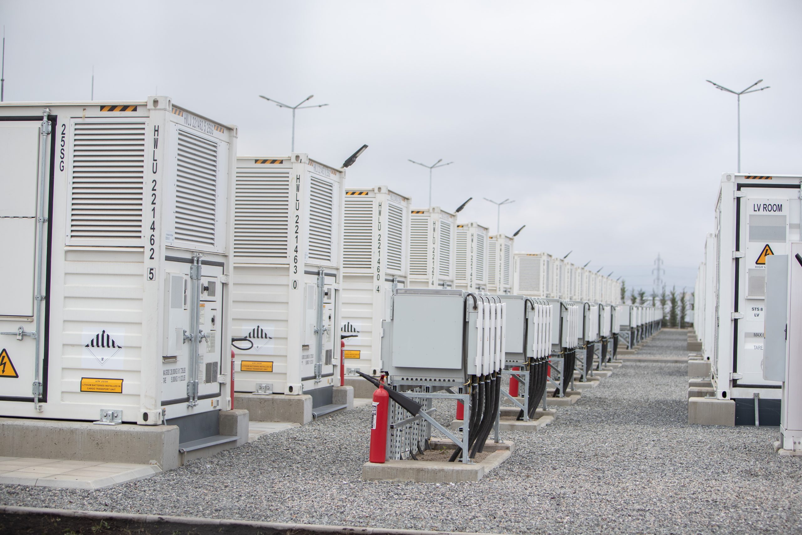 Încep construcțiile pentru un nou sistem de stocare a energiei în județul Neamț