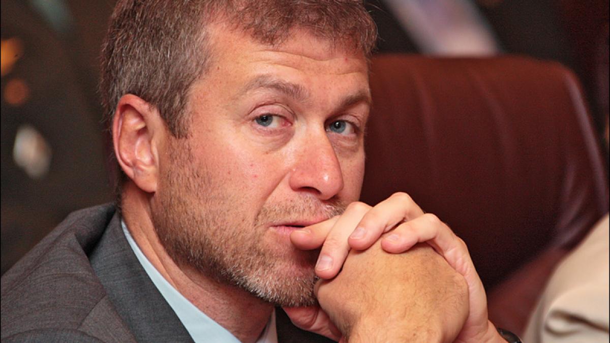 Investigație internațională: Roman Abramovich ar fi falsificat mii de documente pentru a ascunde activele