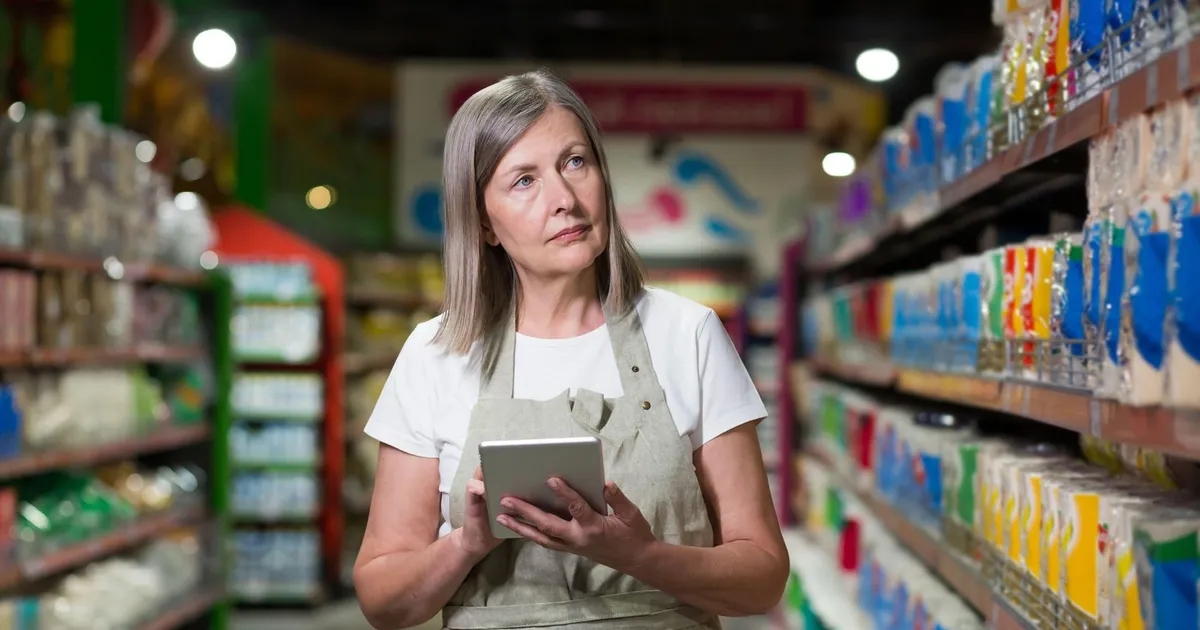 Kroger va reduce cu 3.000 de posturi personalul corporativ prin reorganizare și inteligență artificială